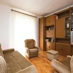 11 Apartment