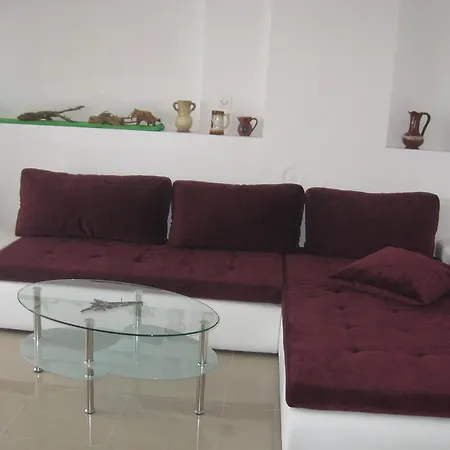 11 Apartment *