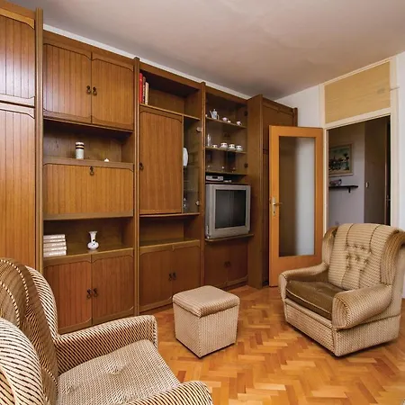 11 Apartment Rabac